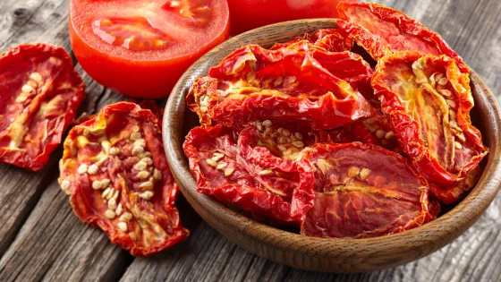 Fresh and sundried tomatoes in a bowl